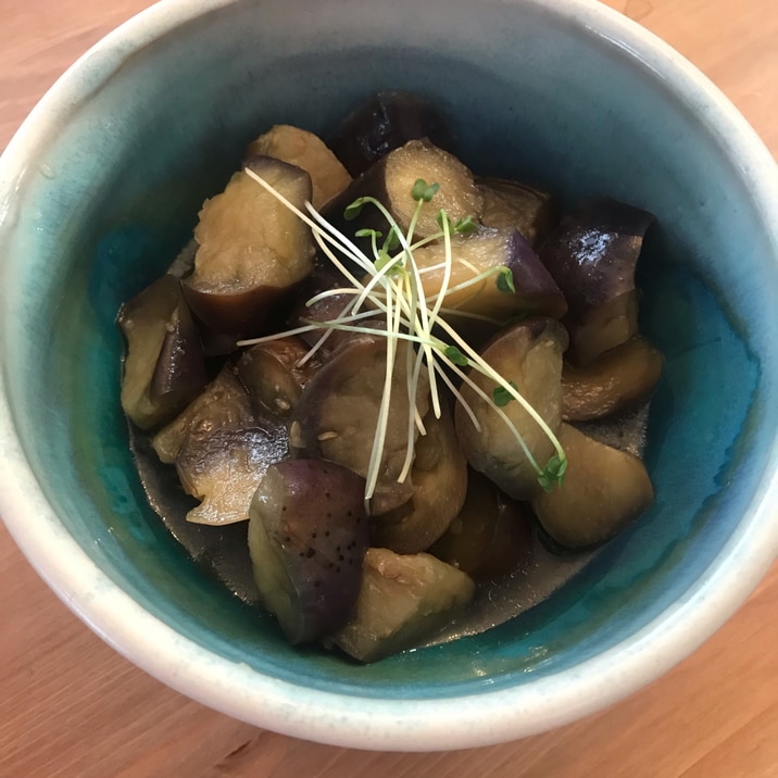 お酢が隠し味！ごま油香る茄子の揚げ浸し